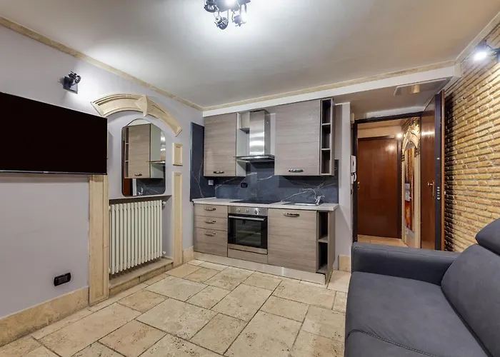 Lares Navona Appartement *